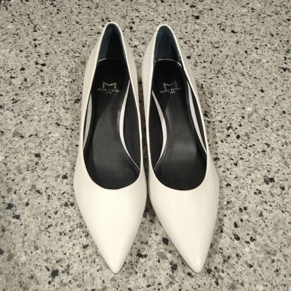 Marc Fisher Shoes - Marc Fisher LTD white kitten heel pumps, size 7M